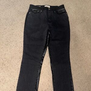 Universal Thread Black Straight Leg Jeans